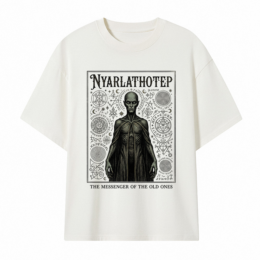 Camiseta Oversize Nyarlathotep - The Messenger of the Old Ones Gothic Engraving Art