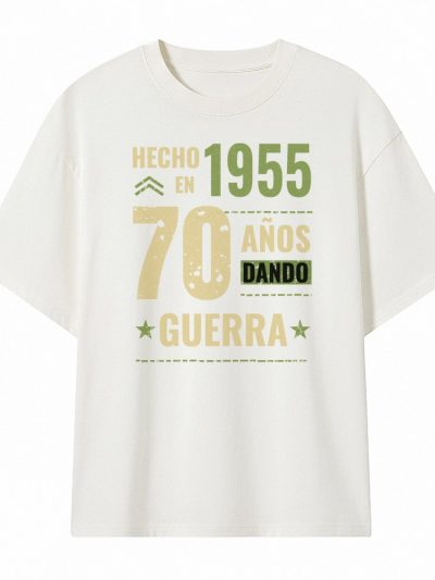 Camiseta Oversize unisex 240 gsm. «Años dando guerra»